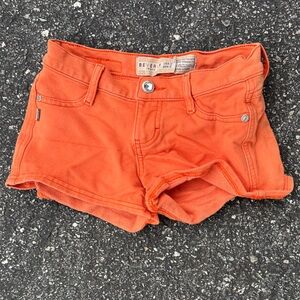 Beverly Jeans Orange Jean Shorts. X1